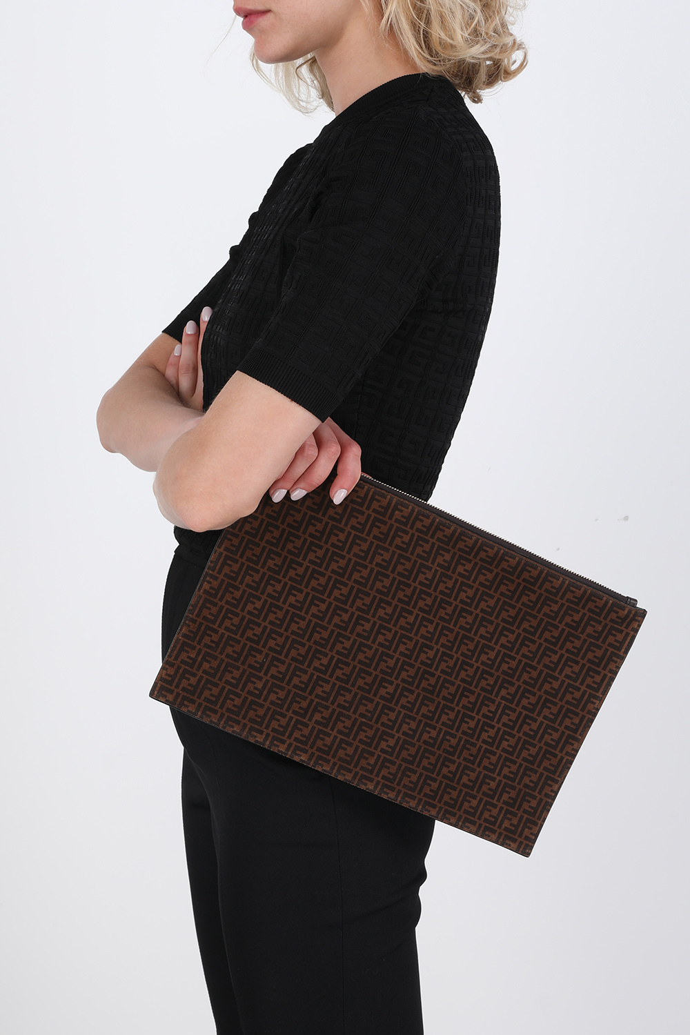 תמונת כל הלוק של Suede Clutch Bag in Brown
